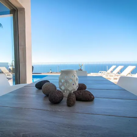 Villa Privileged House With Fantastic Surroundings Canico (Madeira)
